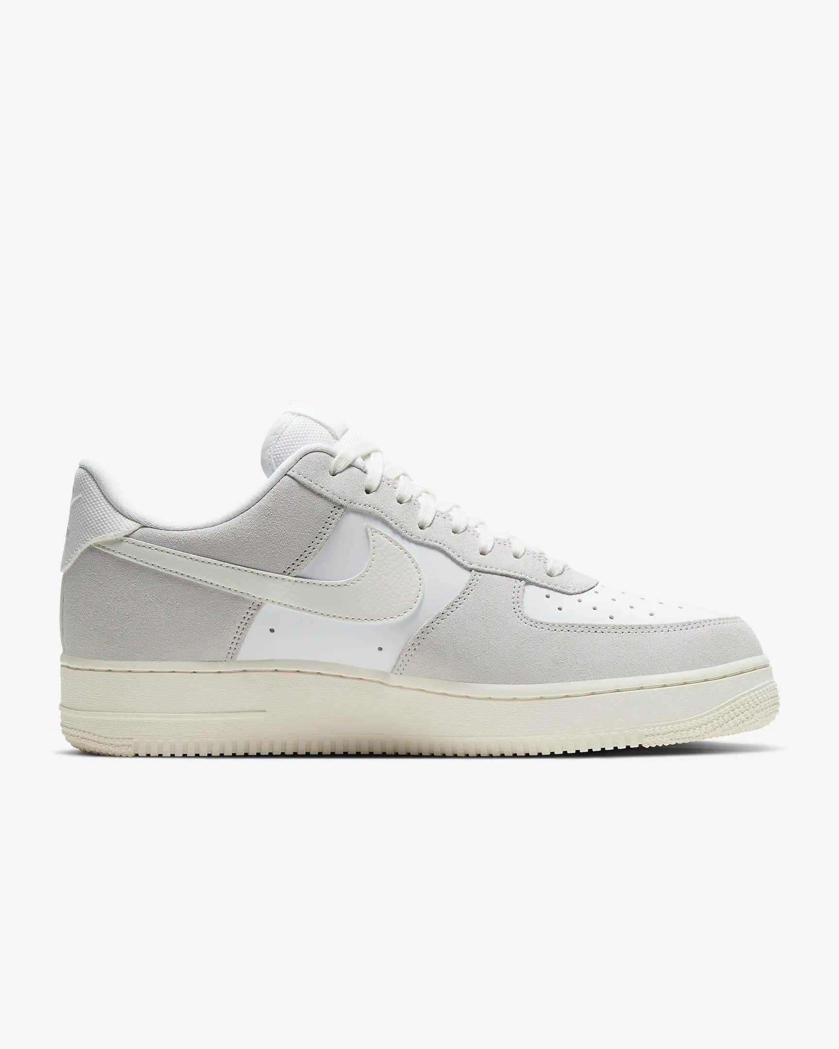 کفش مردانه نایک اورجینال- سفید Nike Air Force 1 LV8 — تصویر ۴