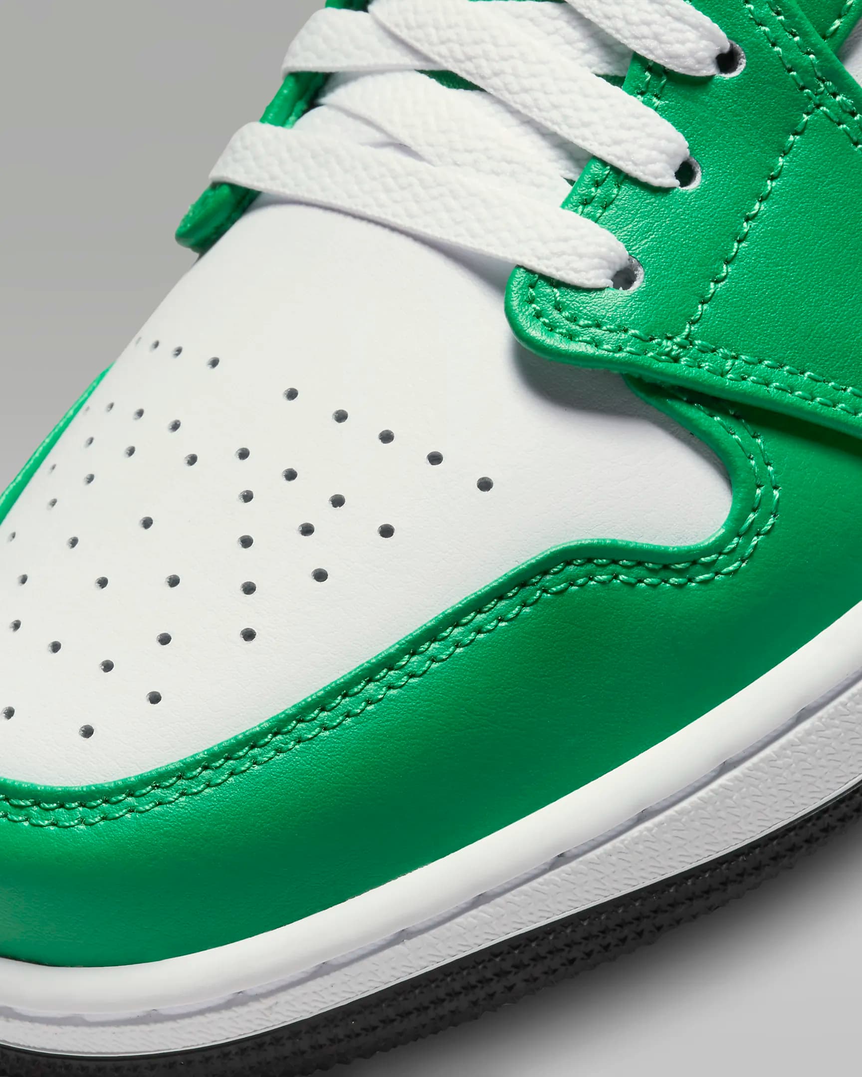 کفش مردانه نایک اورجینال- سفیدوسبزNike Air Jordan 1 Mid — تصویر ۸