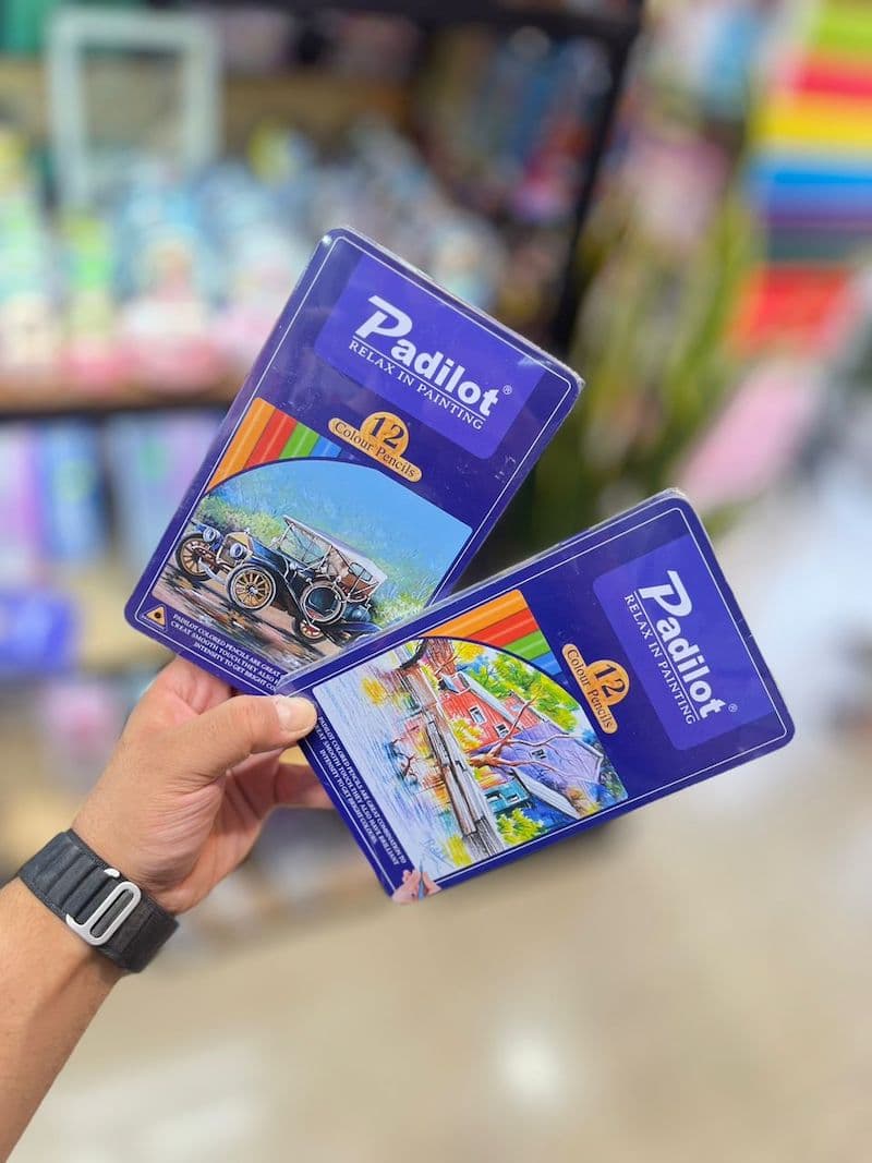 مداد رنگی ۱۲ رنگ جعبه فلزی برند PADILOT