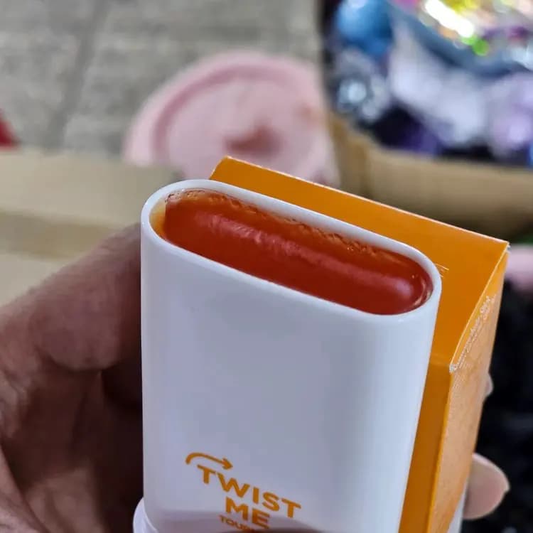 ضد آفتاب استیکی spf50 حجم 17 میل — تصویر ۳