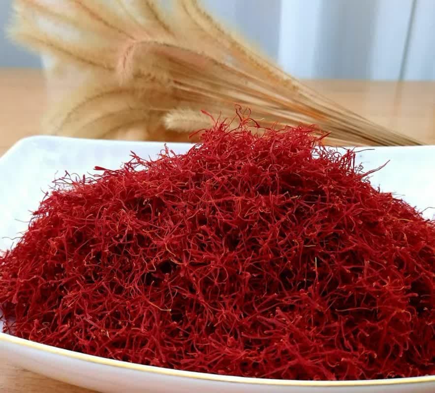 زعفران نگین طبیعی خشک – 4مثقال — تصویر ۳
