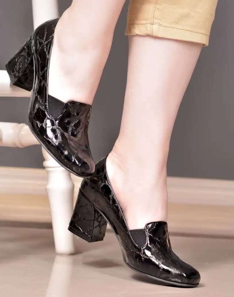 کفش نگنی پاشنه دار ورنی کد 5161