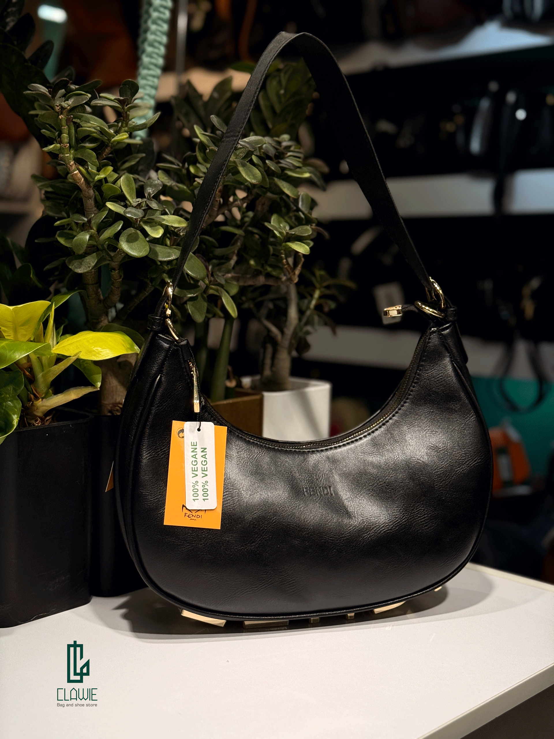 کیف قایقی بزرگ: FENDI_001 — تصویر ۴