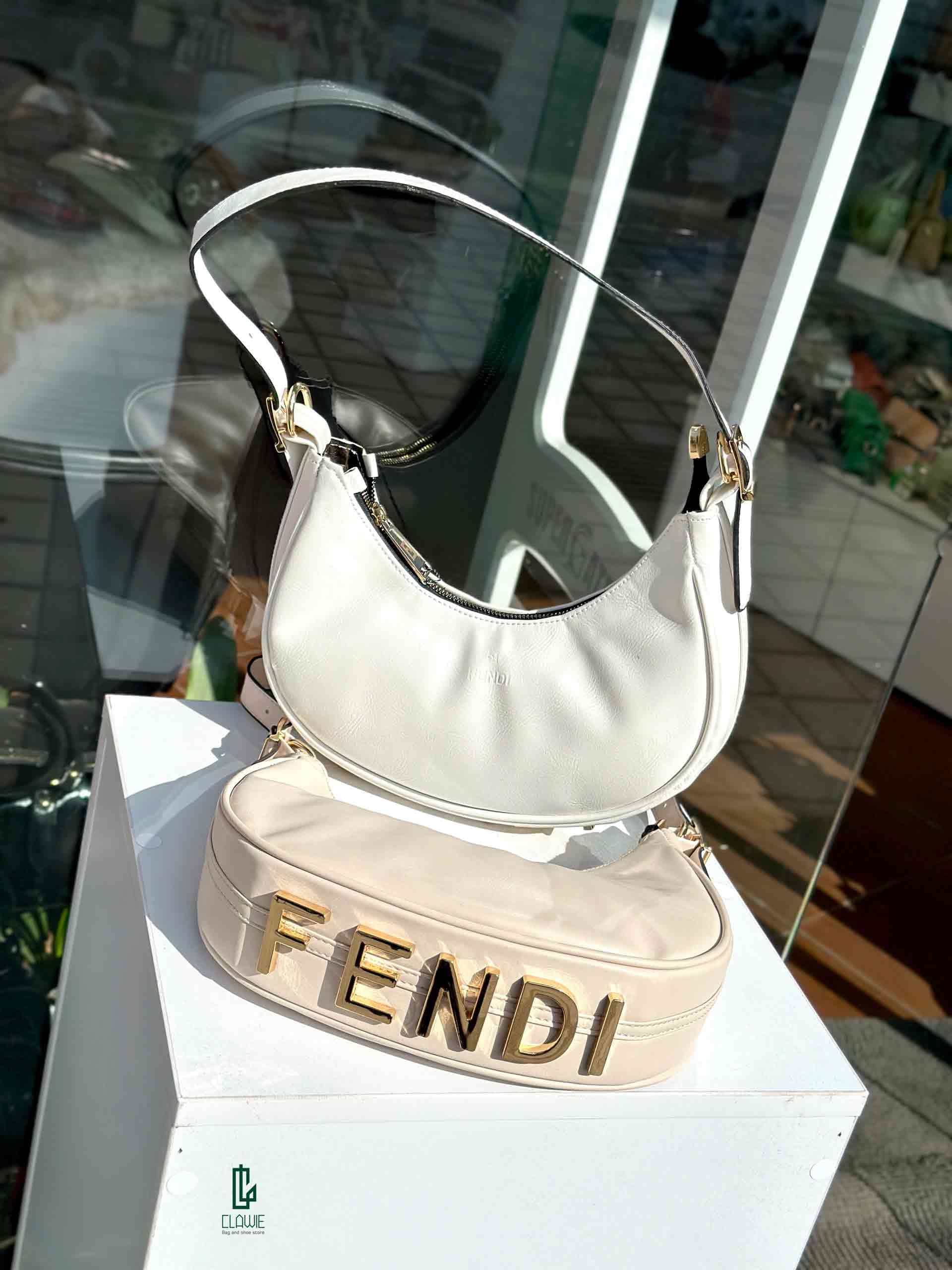 👝 کیف پاسپورتی: FENDI_13