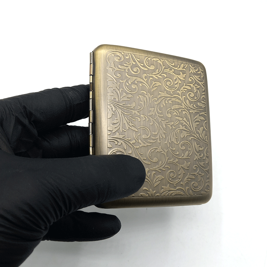جاسیگاری (قوطی سیگار) فلزی گوپای طرح اسلیمی کد D2106 — تصویر ۶