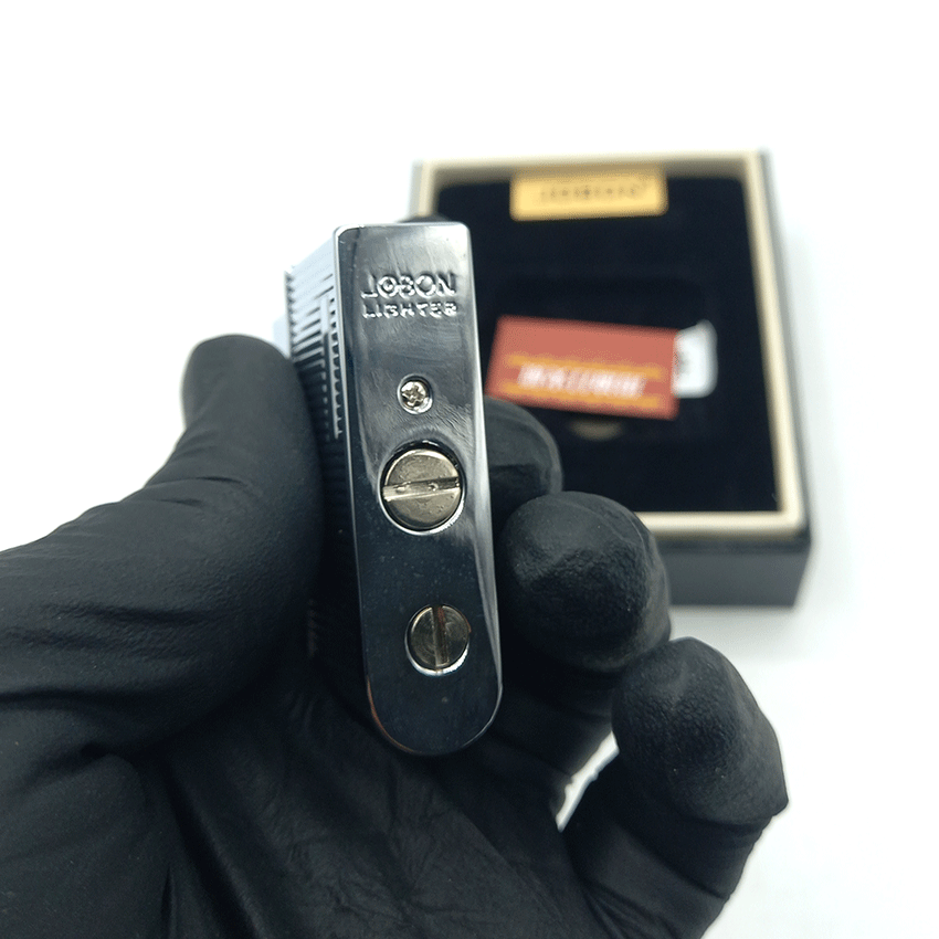 فندک بنزینی جوبون مدل کلکسیونی سیلور کد d81 — تصویر ۴