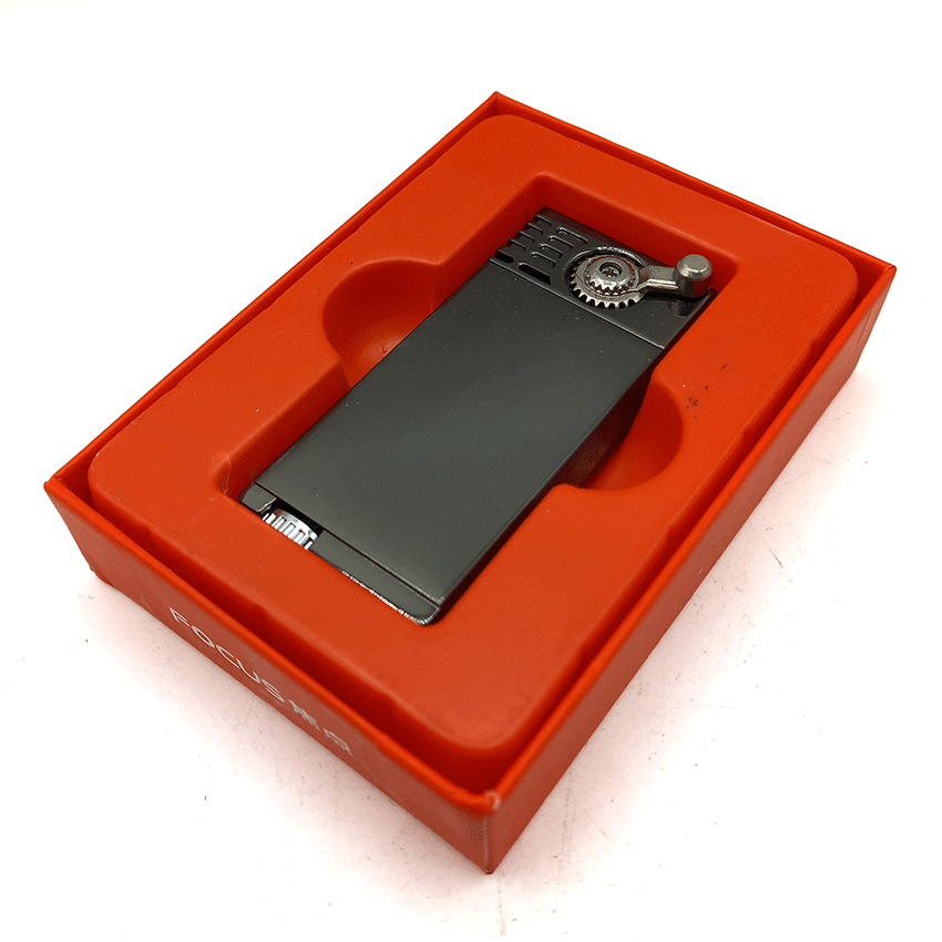 فندک گازی اتمی مشکی کد d68 — تصویر ۳