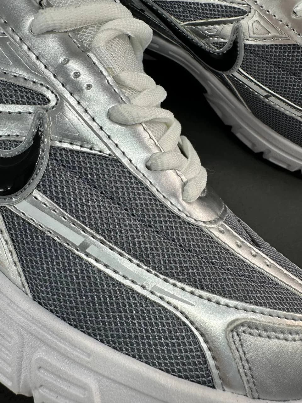 کتونی نایک اینیشییتور مردانه طوسی نقره ای (Nike Initiator) — تصویر ۳
