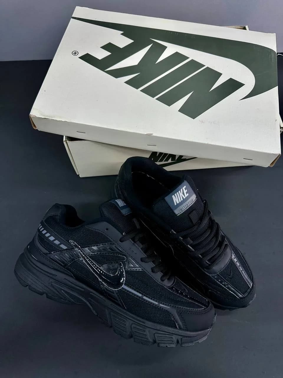 کتونی نایک اینیشیتر رنگ تمام مشکی (Nike Initiator Black)