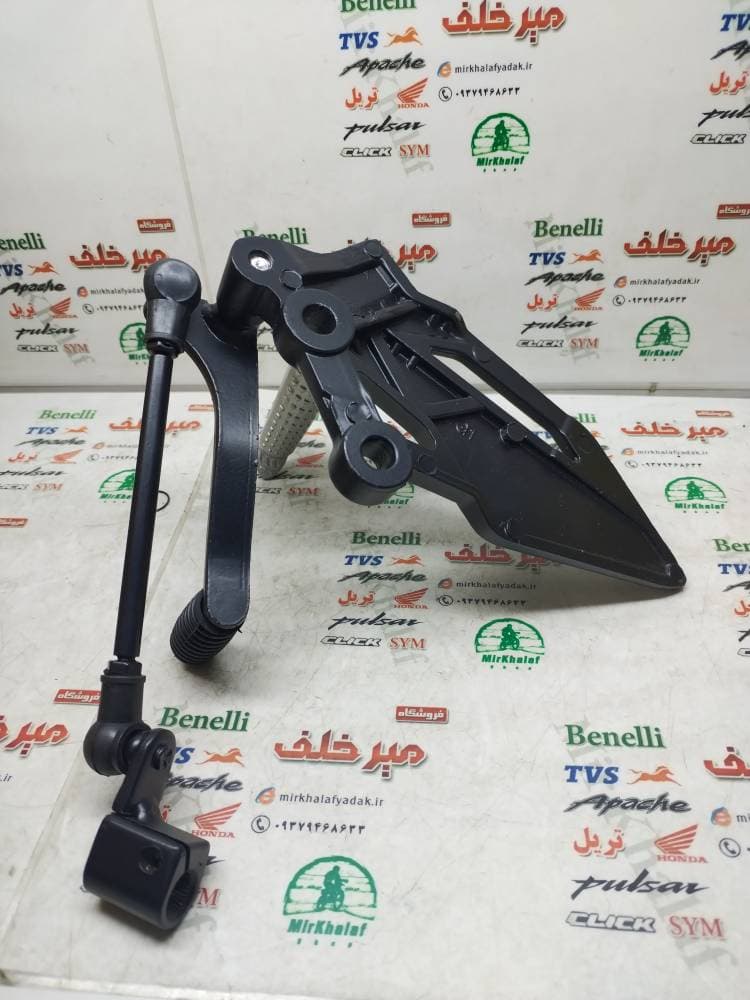 براکت جا پایه همراه (پدال دنده) جلو کامل موتور هایپرو و بلنتا و کاوازاکی طرح z1000 زد (سمت چپ) — تصویر ۲