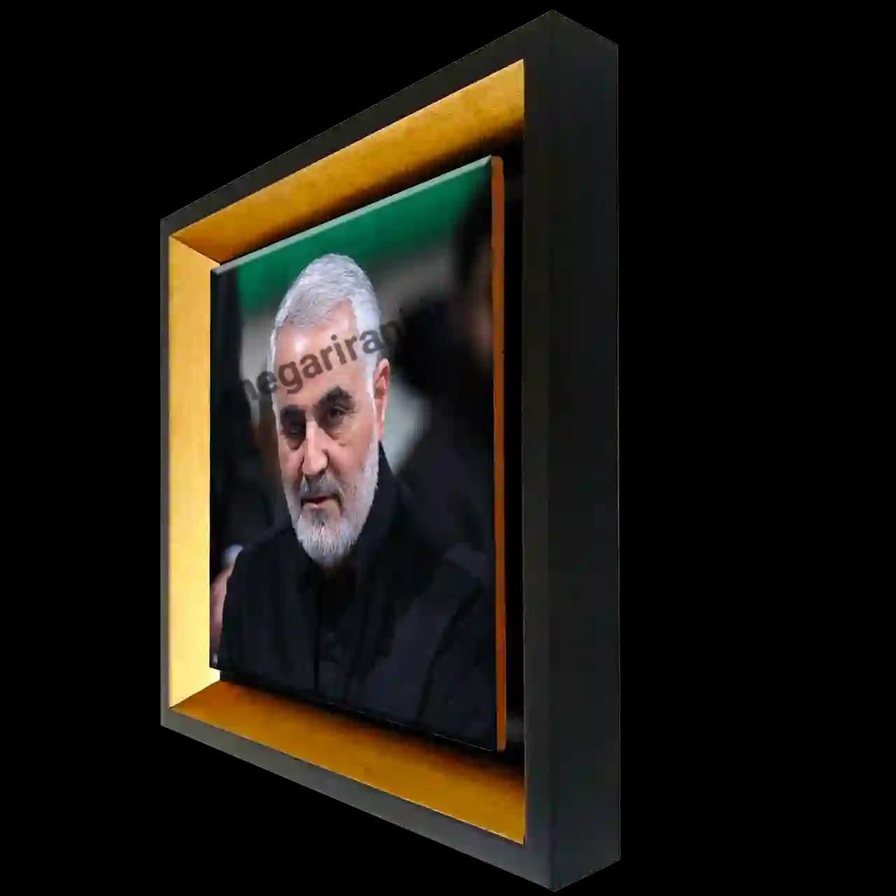 تابلو کاشی حاج قاسم سلیمانی مدل 2ZG108 — تصویر ۲
