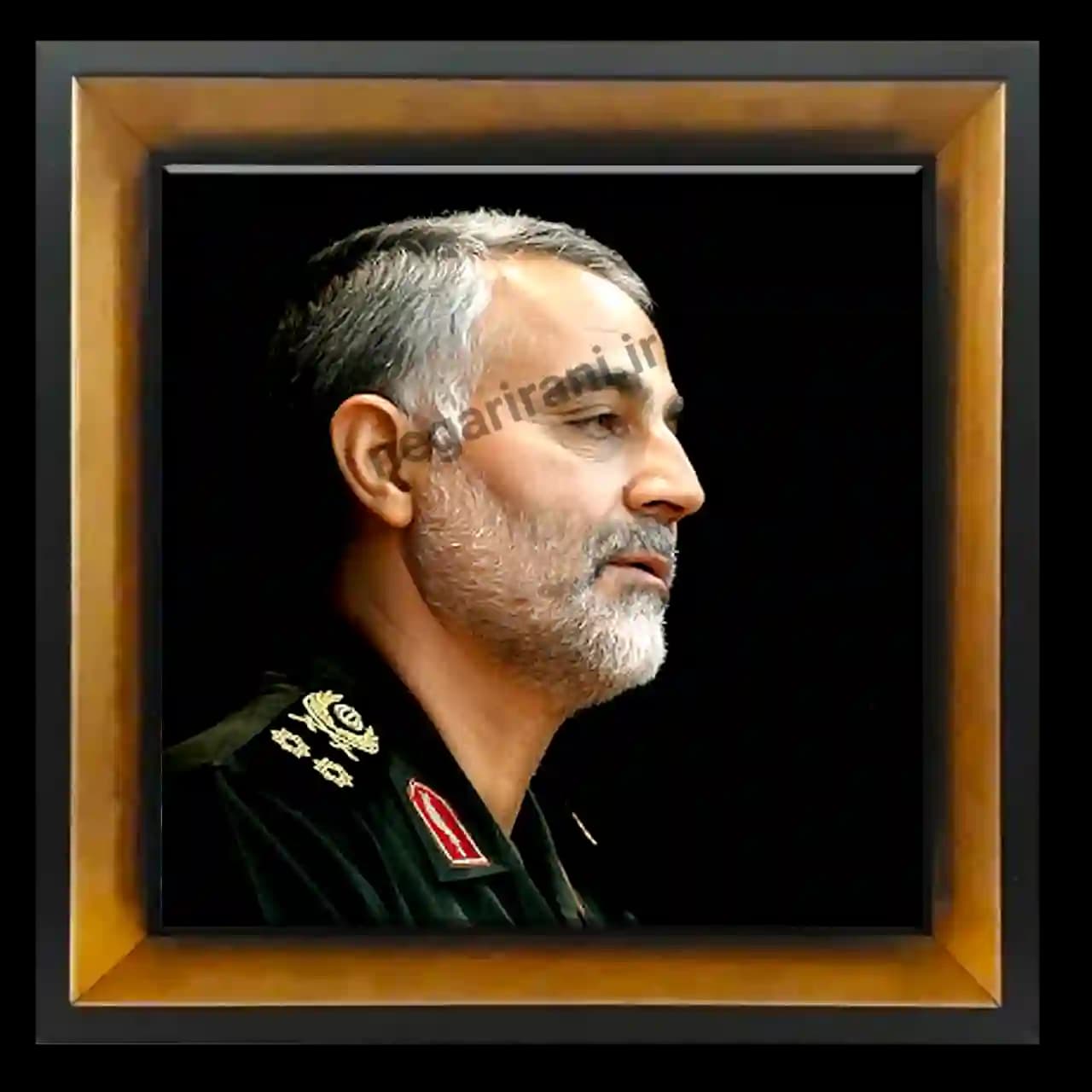 تابلو کاشی شهید حاج قاسم مدل 2ZG125
