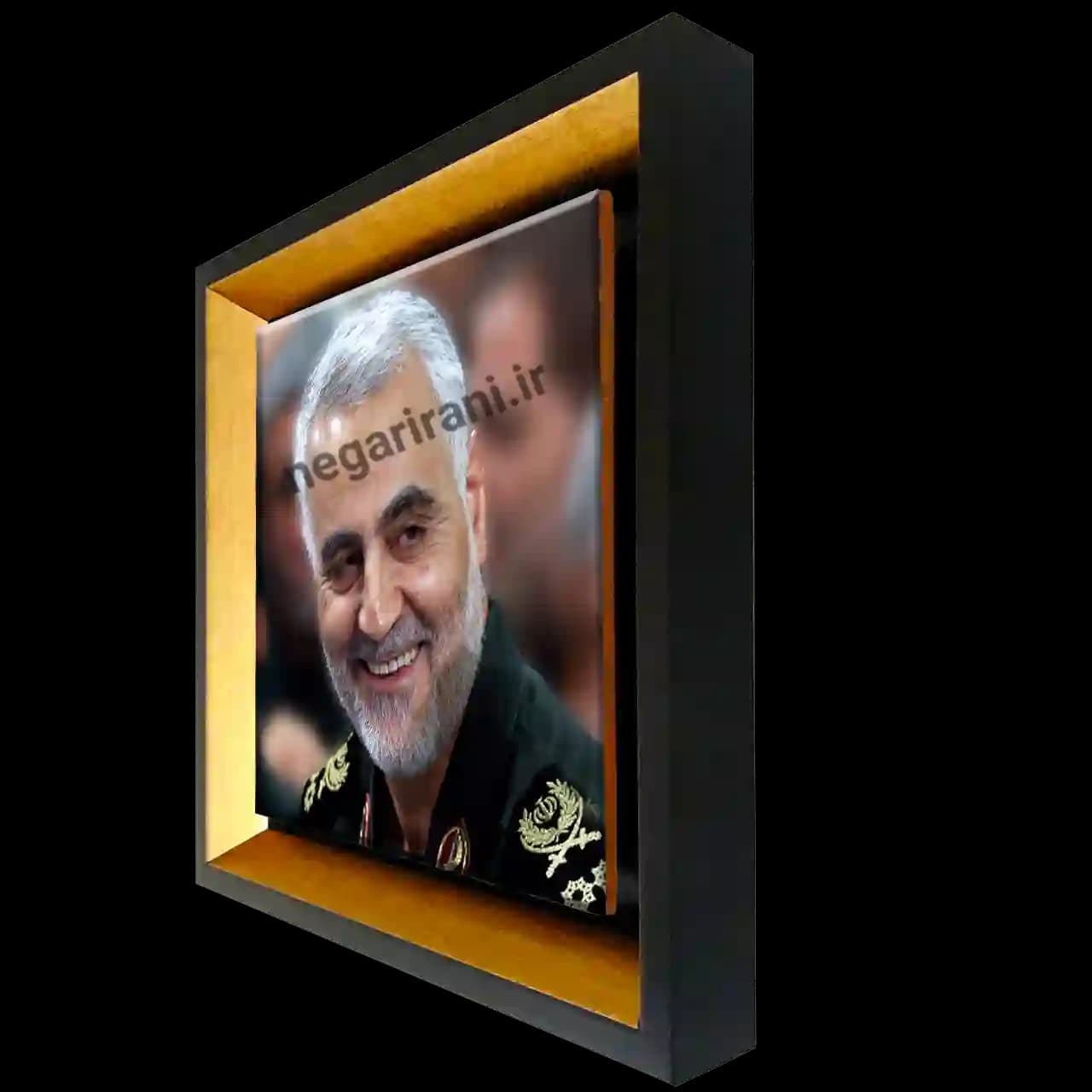 تابلو کاشی شهید سردار سلیمانی مدل 2ZG102 — تصویر ۲