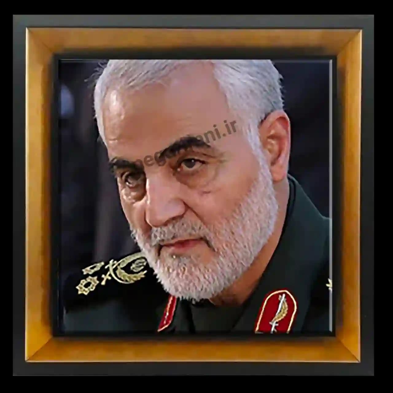 تابلو کاشی حاج قاسم سلیمانی مدل 2ZG88