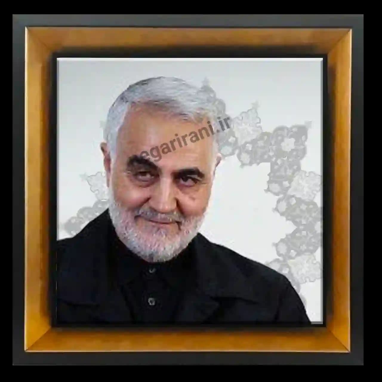تابلو کاشی شهید حاج قاسم سلیمانی مدل 2ZG75