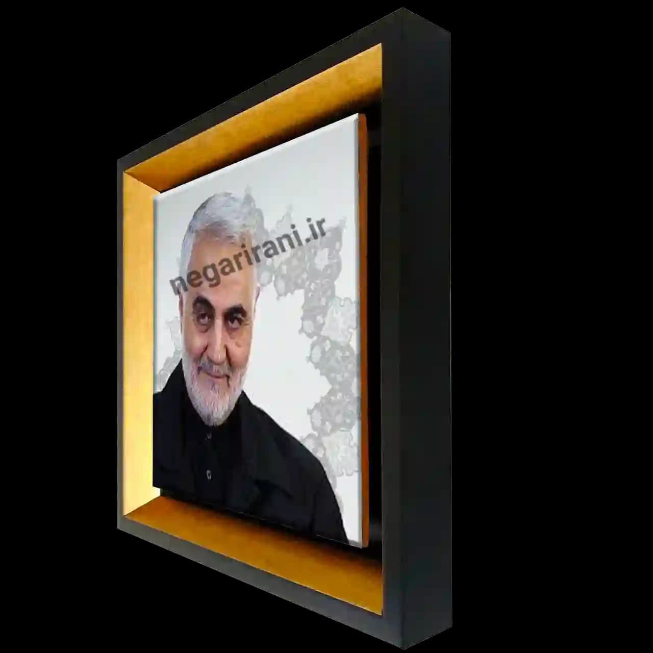 تابلو کاشی شهید حاج قاسم سلیمانی مدل 2ZG75 — تصویر ۲