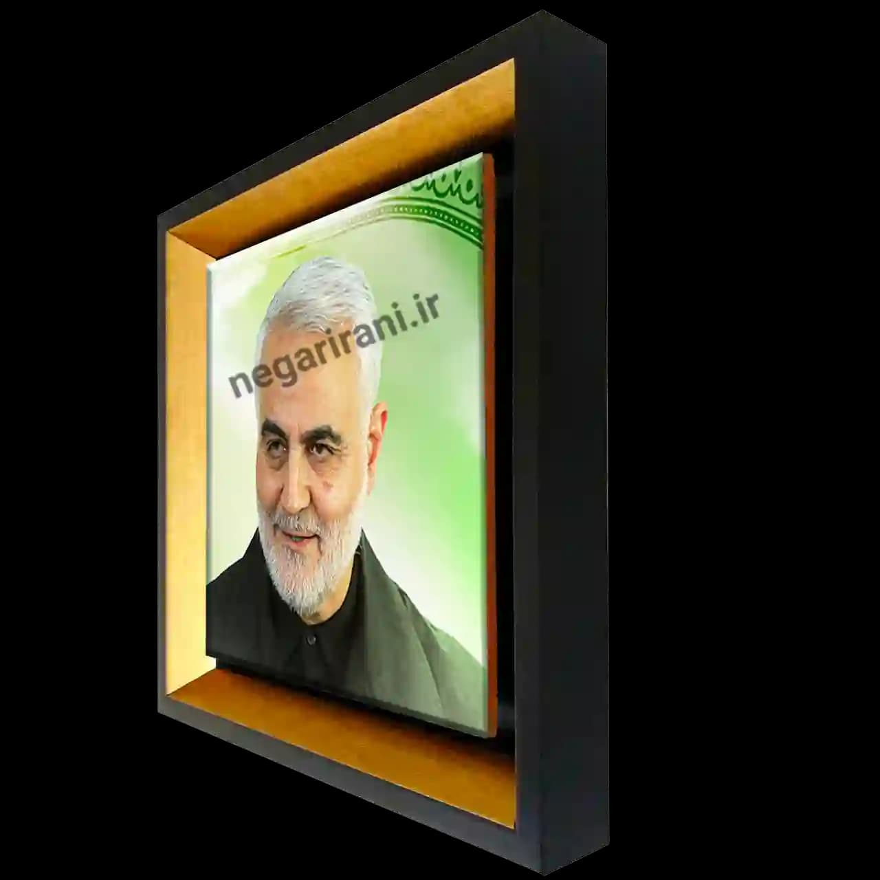 تابلو کاشی شهید سلیمانی مدل 2ZG65 — تصویر ۲