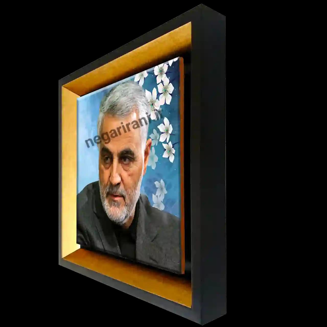 تابلو کاشی شهید سلیمانی مدل 2ZG32 — تصویر ۲