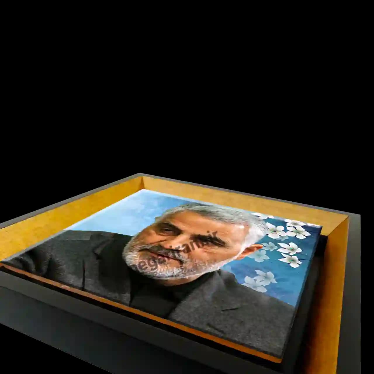 تابلو کاشی شهید سلیمانی مدل 2ZG32 — تصویر ۳