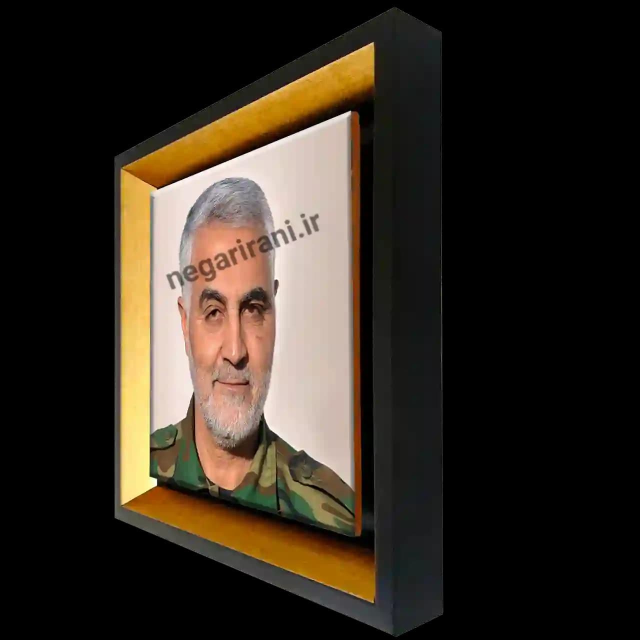 تابلو کاشی شهید سلیمانی مدل 2ZG20 — تصویر ۲