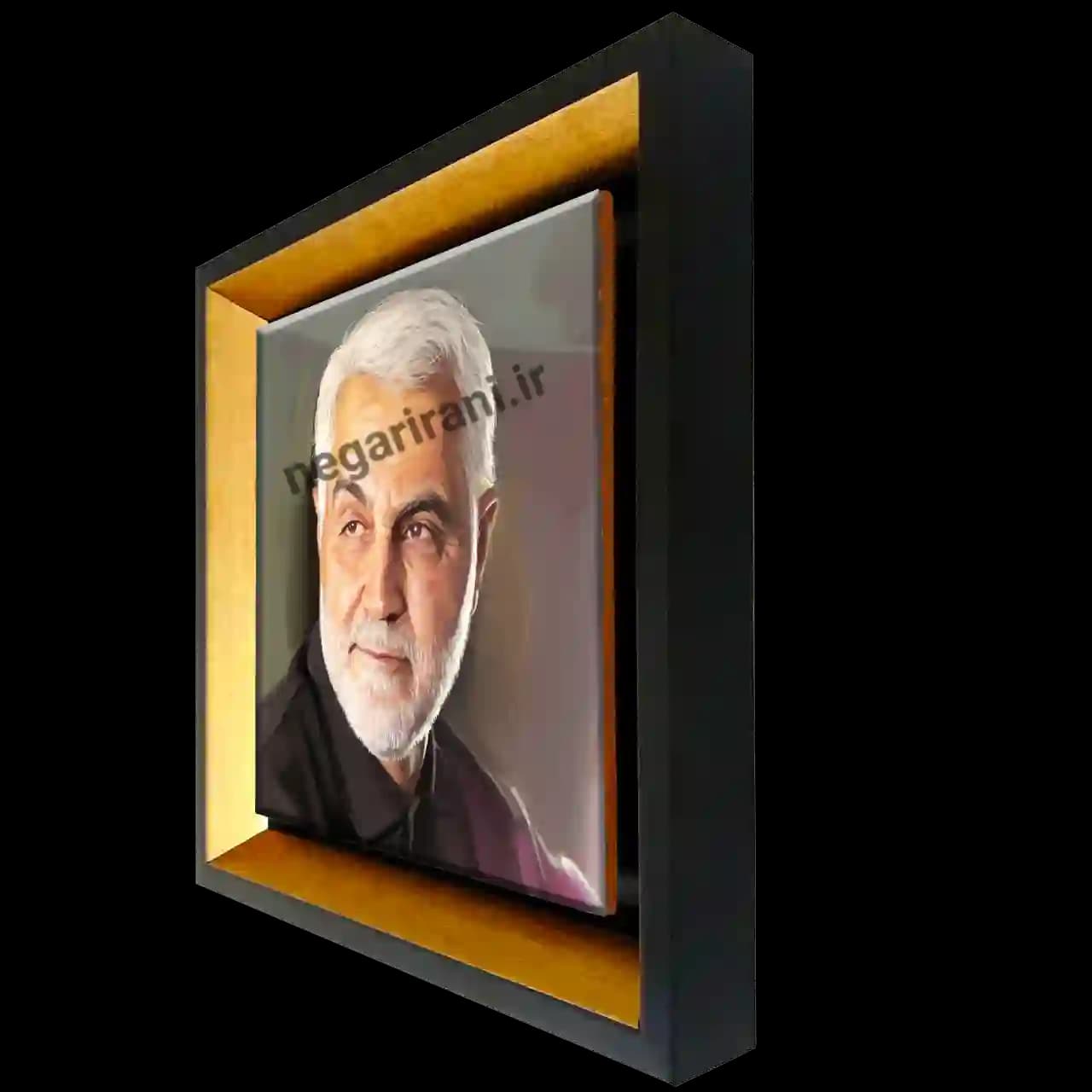 تابلو کاشی حاج قاسم سلیمانی مدل 2ZG11 — تصویر ۲