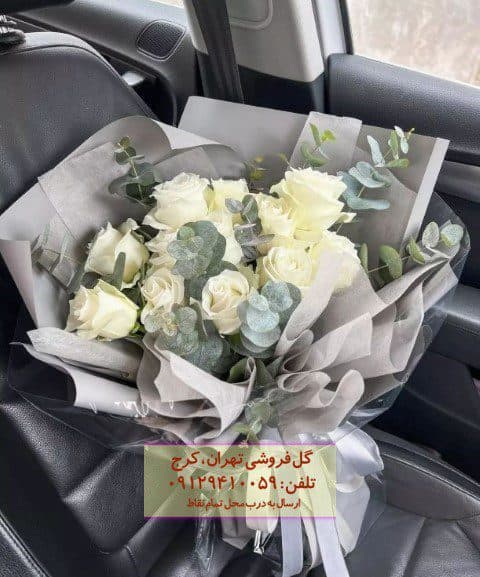 باکس گل روز مادر برای خانم کارمند بانک – در گلفروشی زنجان
