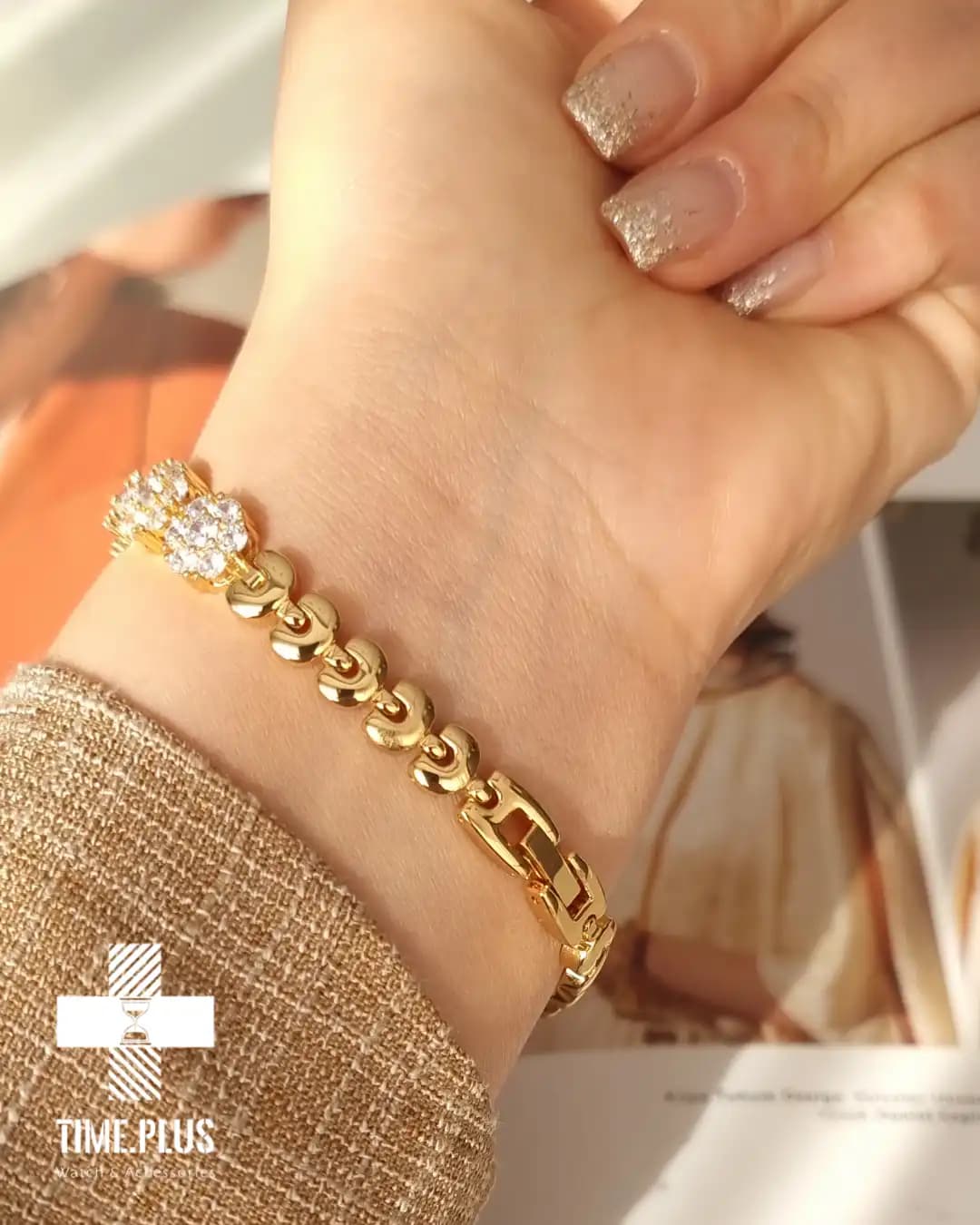 ساعت زنانه رویال کرون مدل تک دور — تصویر ۴