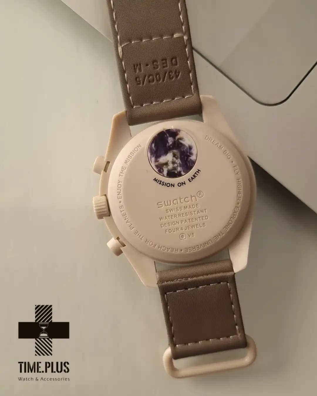 ساعت امگا سواچ کویر Omega Swatch Moonswatch Earth Desert — تصویر ۷