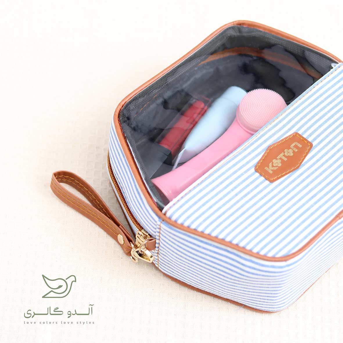 کیف آرایشی آیسی — تصویر ۳