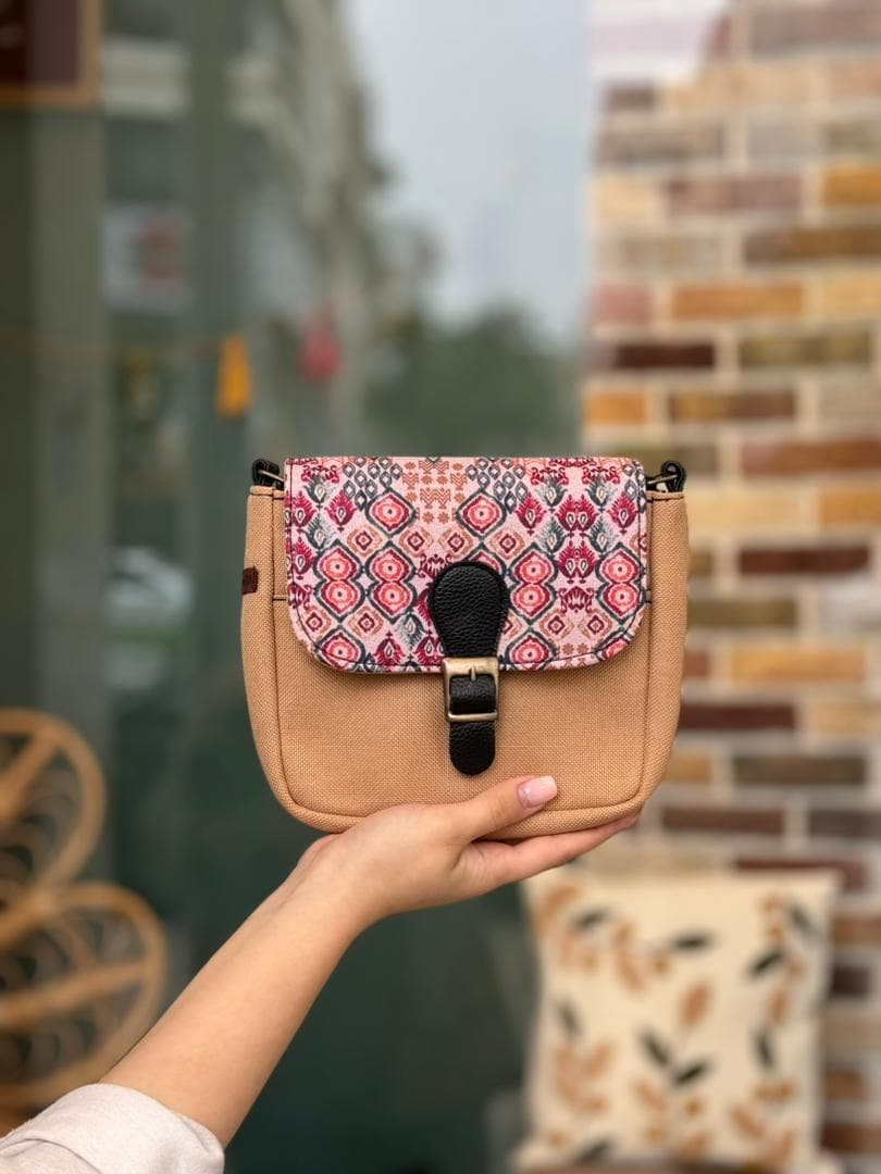 کیف دوشی ترمه کوچک نخودی طرحدار