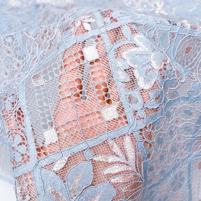 پارچه دانتل نخ آبی — تصویر ۳