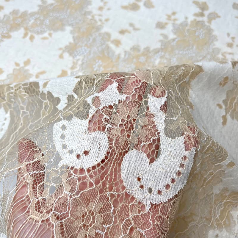 پارچه دانتل نخ طرح2 کرم — تصویر ۳