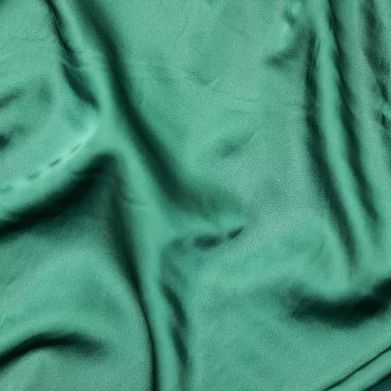 پارچه حریر سیلک سبز وارداتی — تصویر ۲