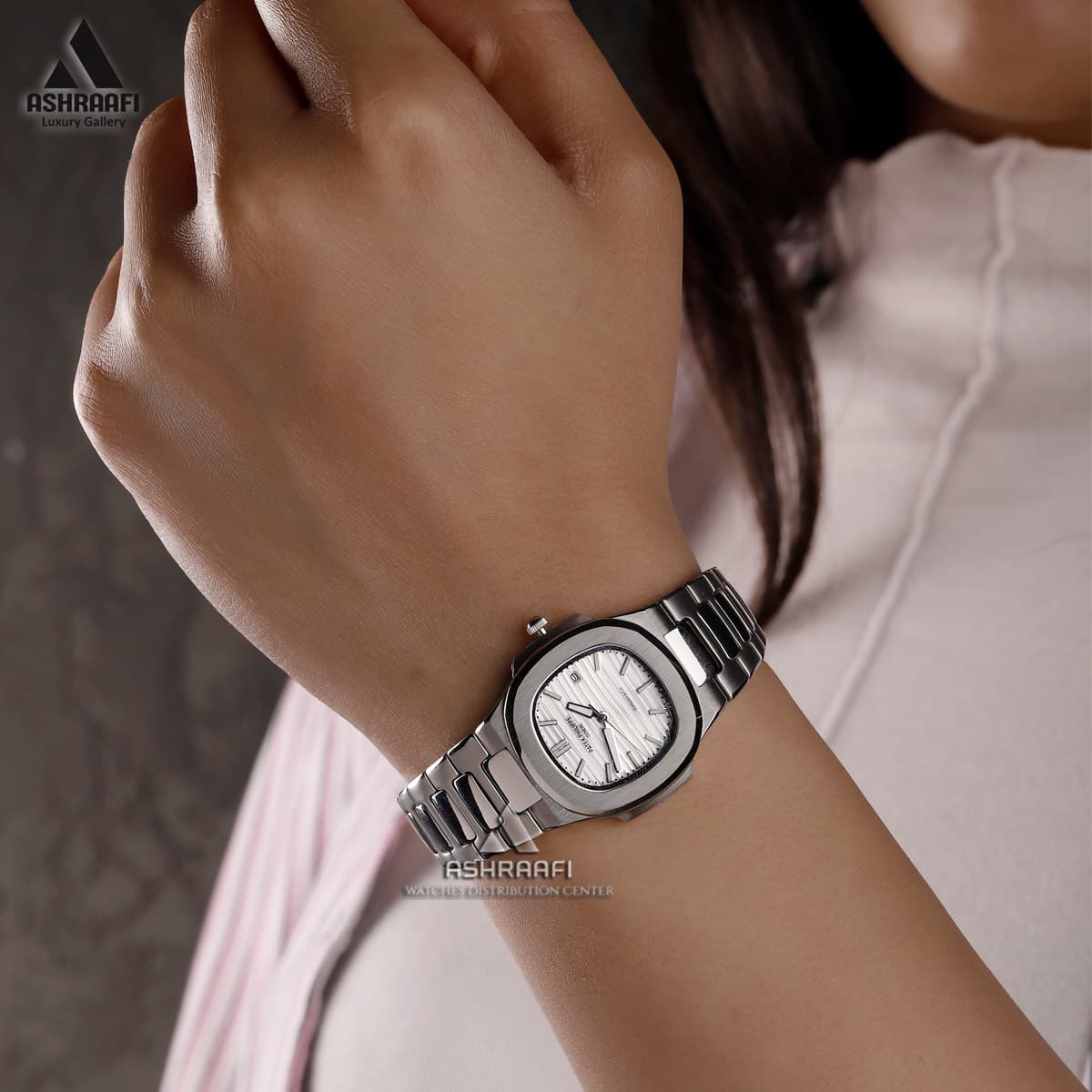 ساعت زنانه پتک فیلیپ ناتیلوس Patek Philippe Nautilus SW2 — تصویر ۴