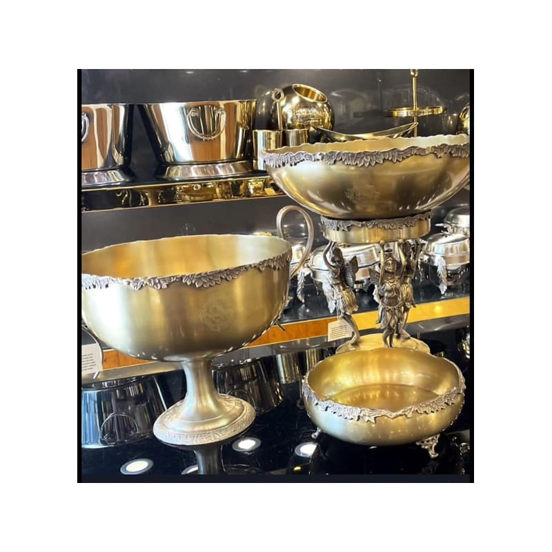 ظرف پذیرایی برنجی پایه سه فرشته ۷۹۵۱ — تصویر ۴