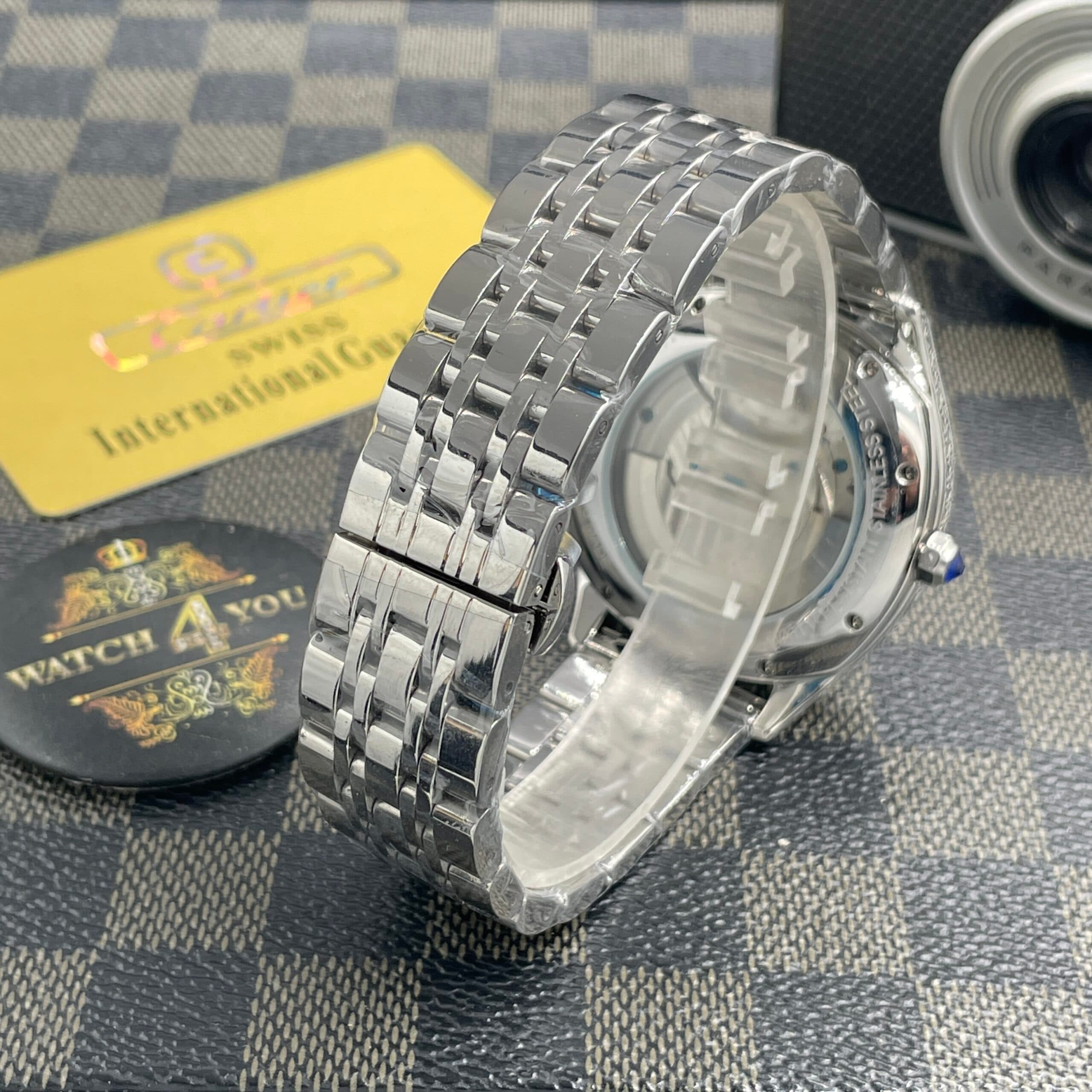 ساعت مردانه اتوماتیک کارتیر حکاکی Cartier — تصویر ۴