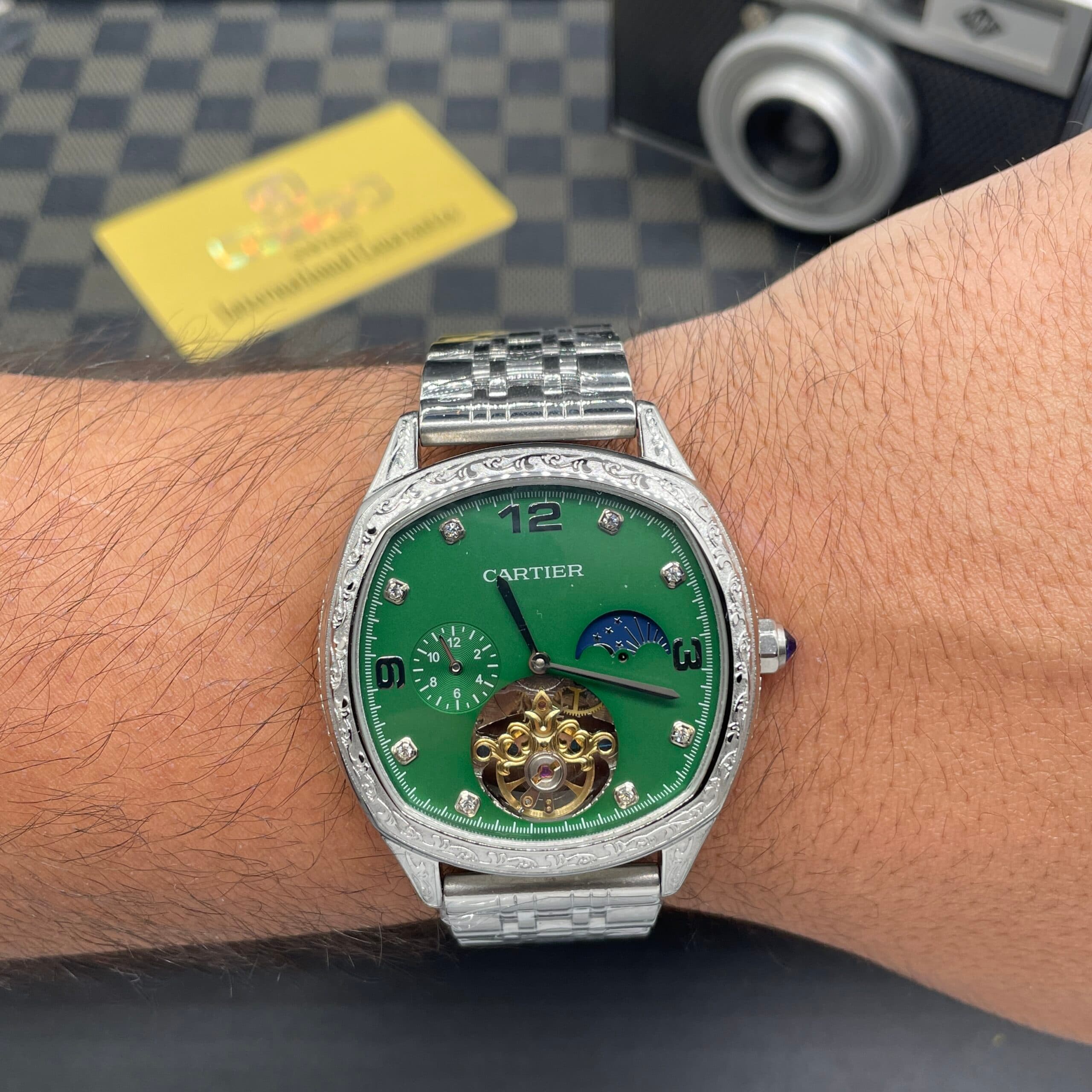 ساعت مردانه اتوماتیک کارتیر حکاکی Cartier — تصویر ۵