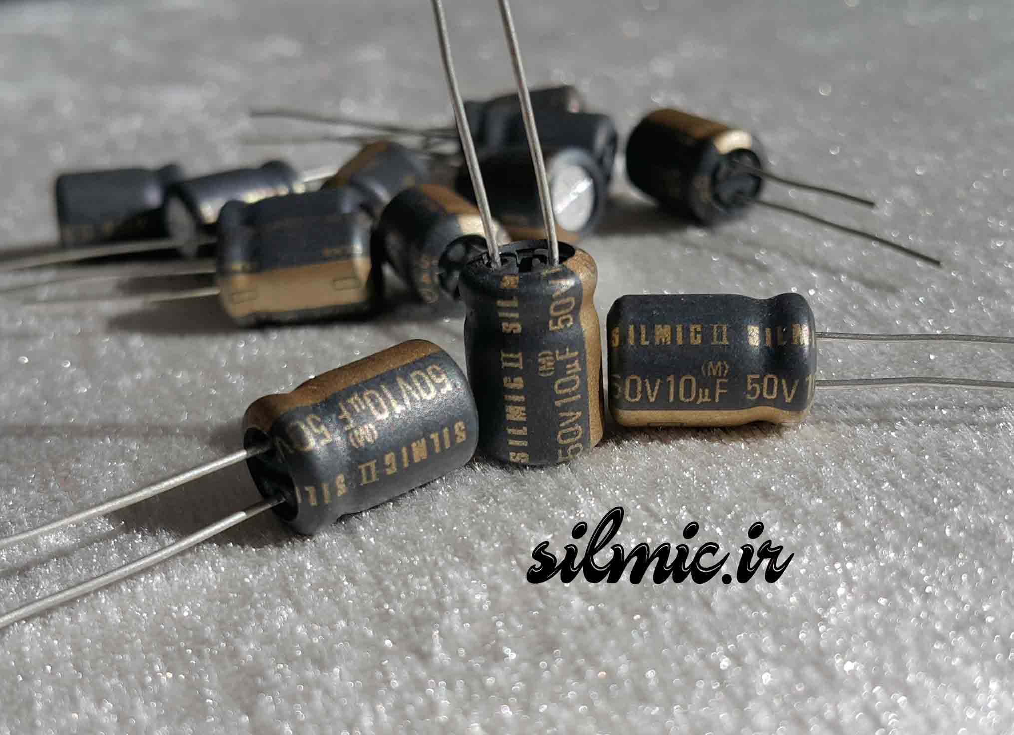 خازن سیلمیک 10 میکرو فاراد 50 ولت ELNA های گرید صوتی silmicII & silmicI
