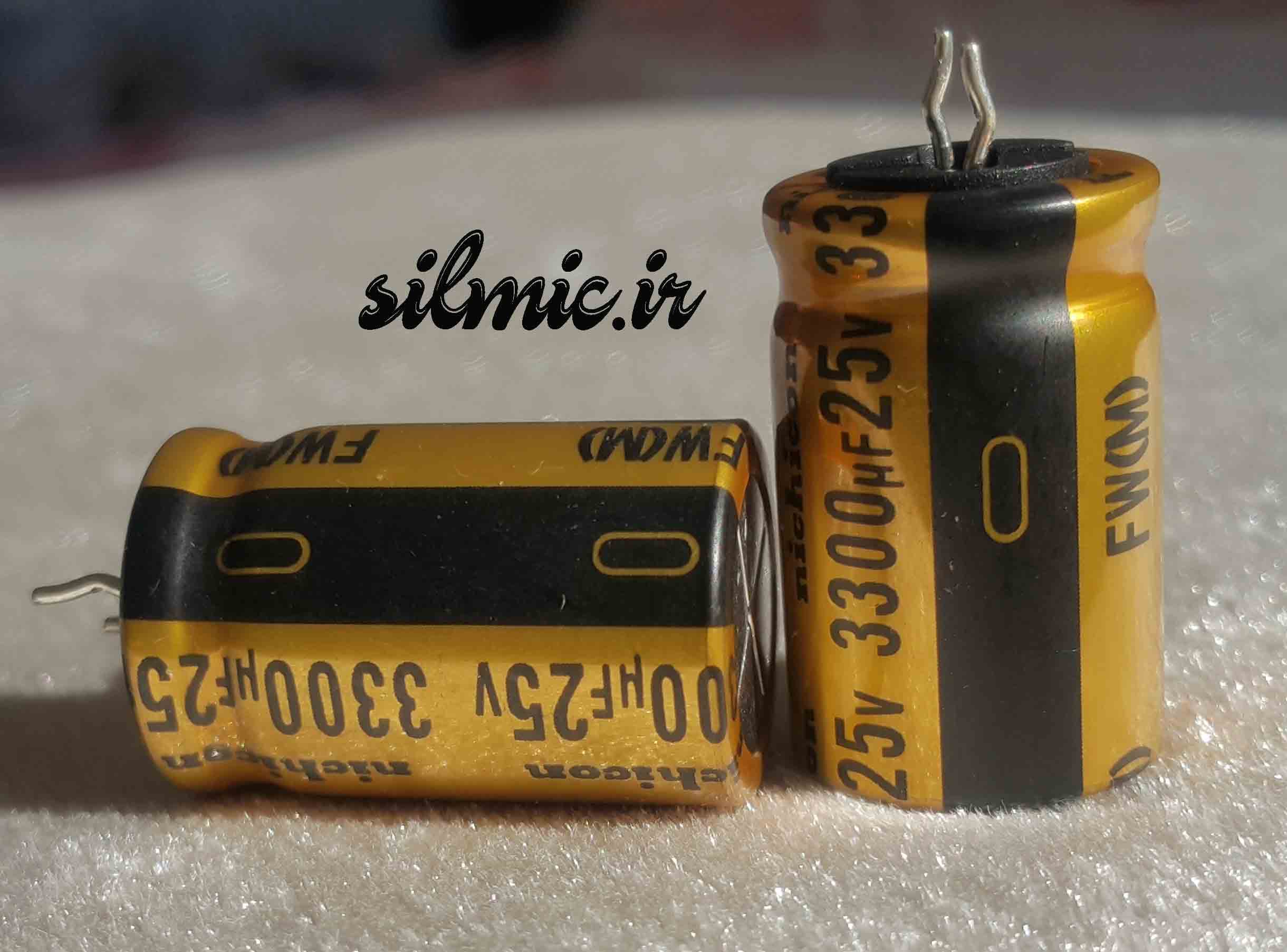 خازن های فای 3300 میکرو فاراد 25 ولت نیچیکون گرید استاندارد صوتی سری FW