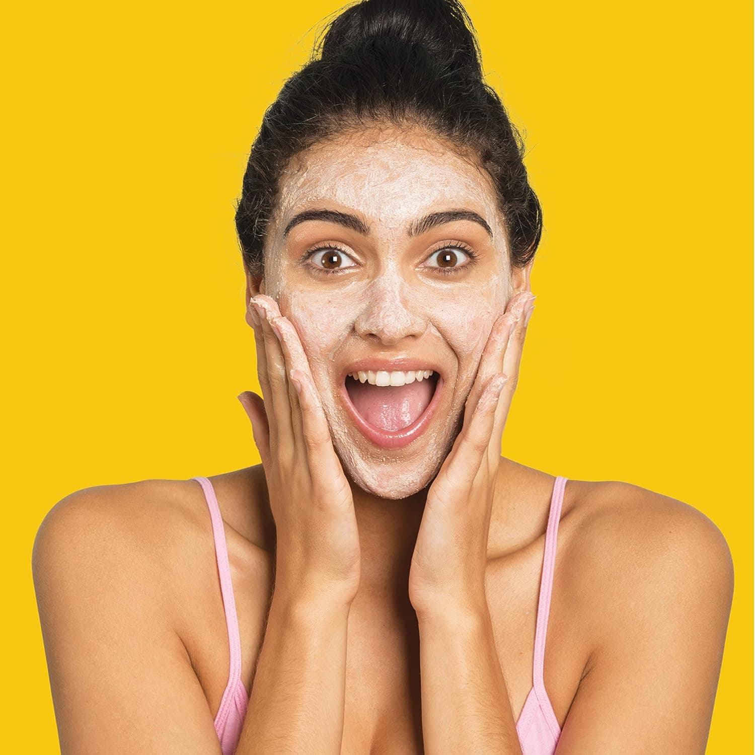 اسکراب صورت آووکادو و عسل سینت ایوز Soft Skin — تصویر ۷