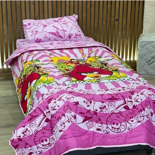ست کامل ژورنالی روتختی 4 تیکه طرح انگری بردز (پس کرایه) — تصویر ۳