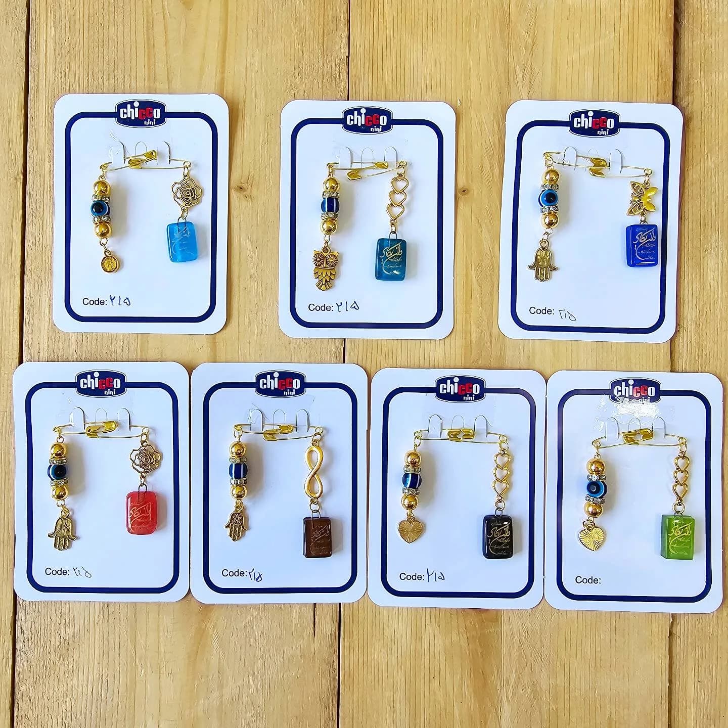 سنجاق سینه و ان یکاد چیکو کد 3382