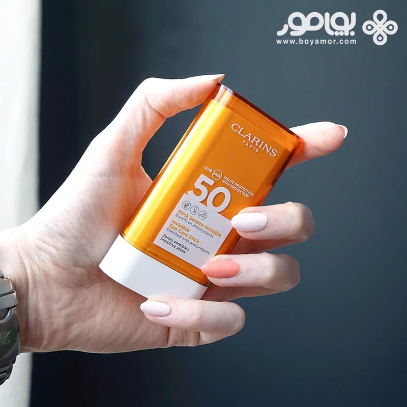 ضد آفتاب استیکی کلارنس SPF50 مدل INVISIBLE وزن 17 گرم — تصویر ۳