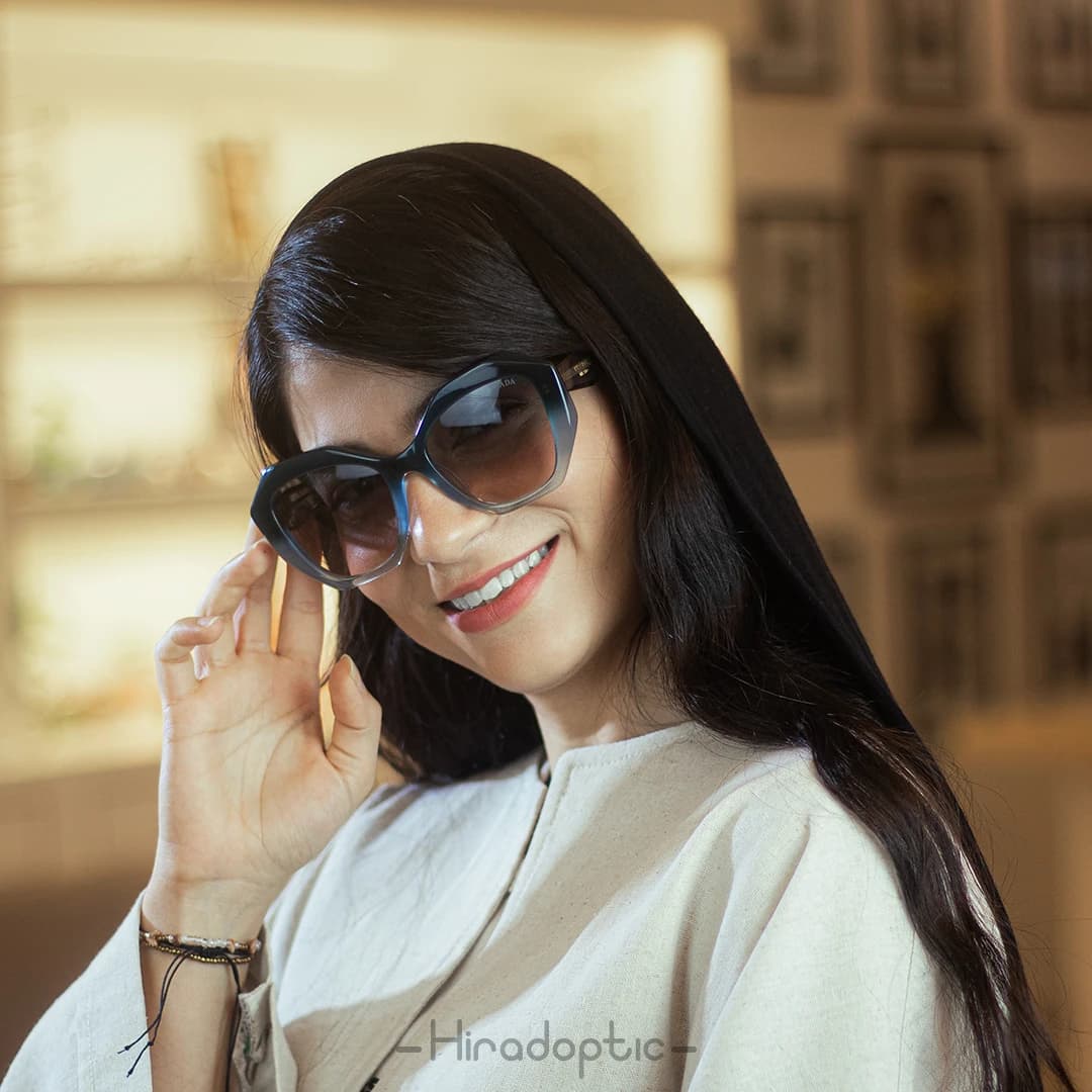 عینک آفتابی پرادا 16<br><span>Prada RP16WS</span> — تصویر ۲