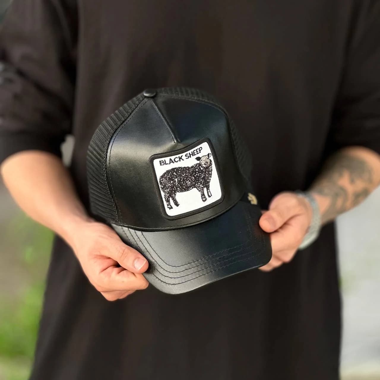 کلاه گورین black sheep چرم