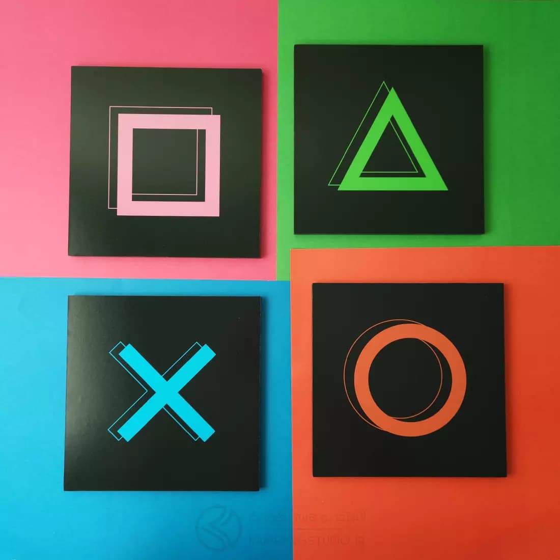 تابلو شاسی کالکشن دکمه های پلی استیشن Playstation Buttons — تصویر ۴