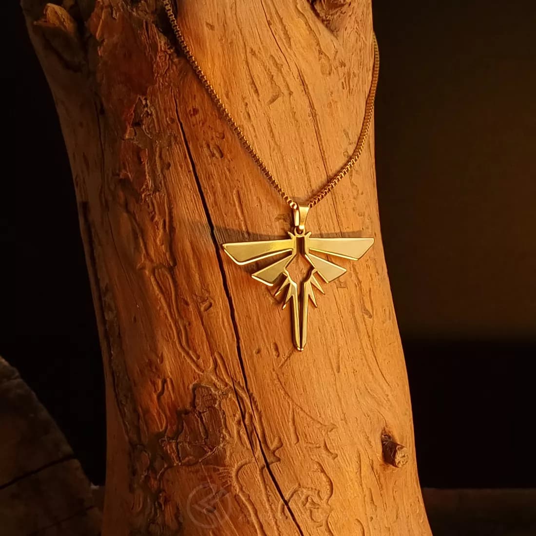 گردنبند The Last of Us Fire Fly — تصویر ۴