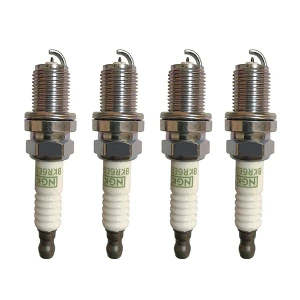 شمع موتور کوتاه سوزنی NGK 7092 لیفان 520 (بسته 4 عددی)