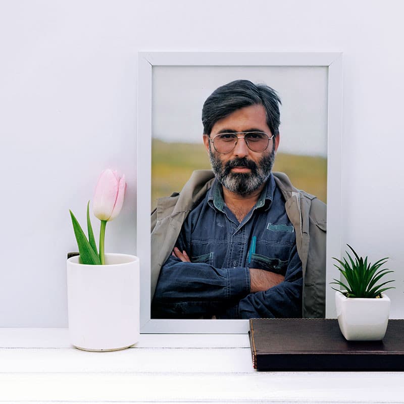 تابلو دکوراتیو مدل شهید مرتضی آوینی کد SH130