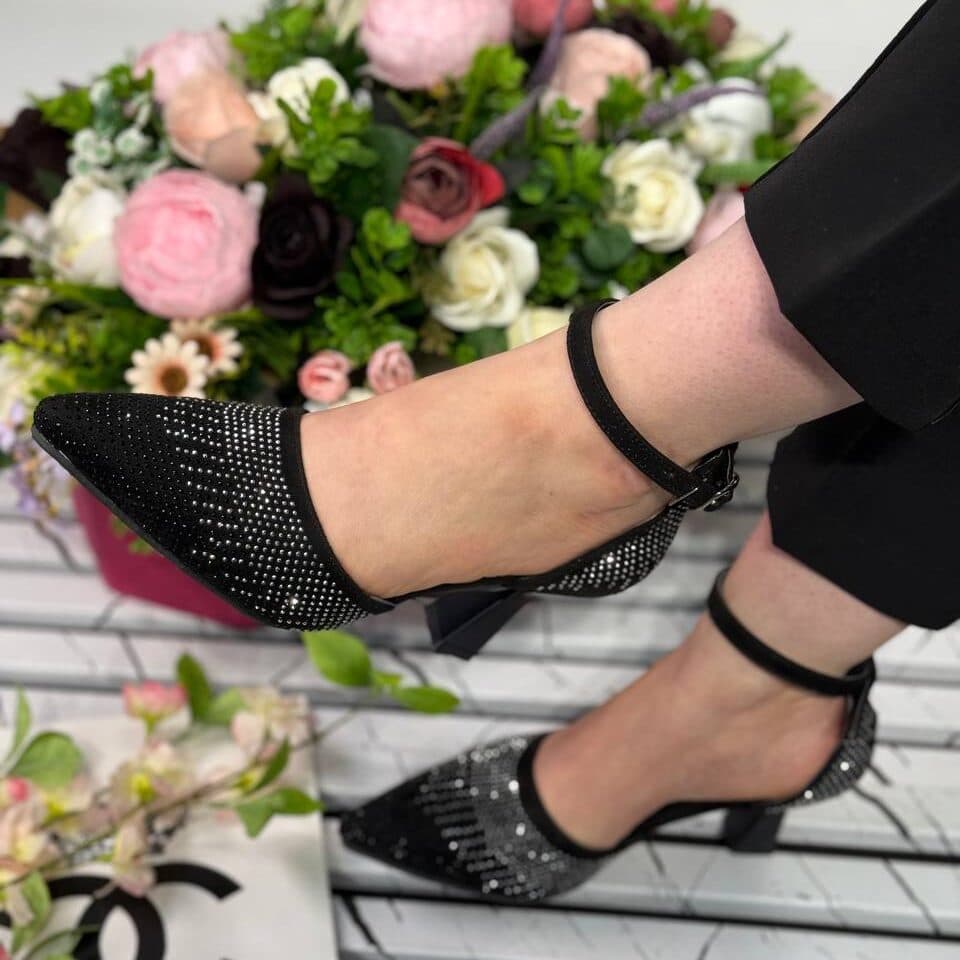 کفش مجلسی پاشنه دار زنانه نگین دار